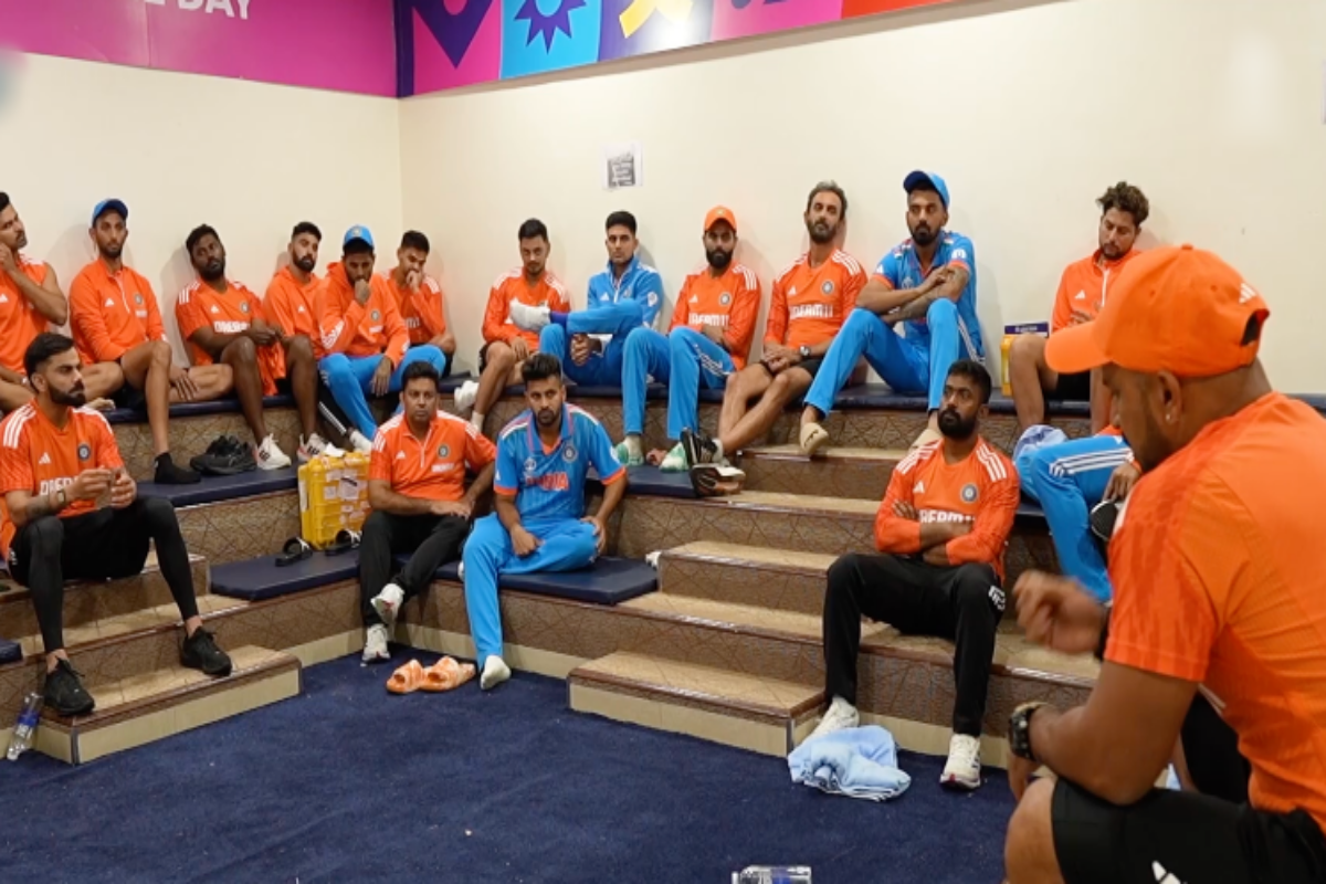 नम आखें, मायूस चेहरे, World Cup में हार के बाद ऐसा था टीम इंडिया के ड्रेसिंग रूम का हाल