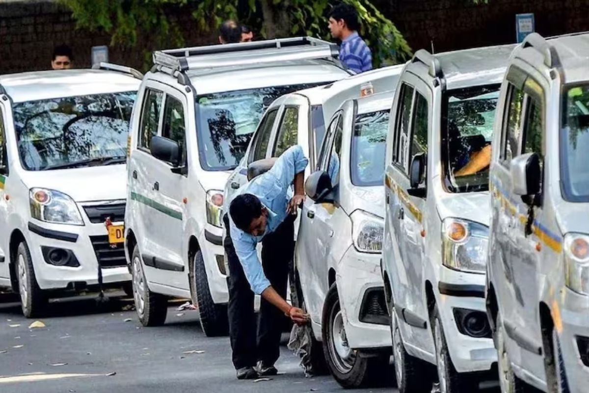 दिल्ली सरकार ने बैन की दूसरे राज्यों की OLA-Uber Taxi, मंत्री गोपाल राय ने प्रदूषण रोकने के लिए किया बड़ा ऐलान