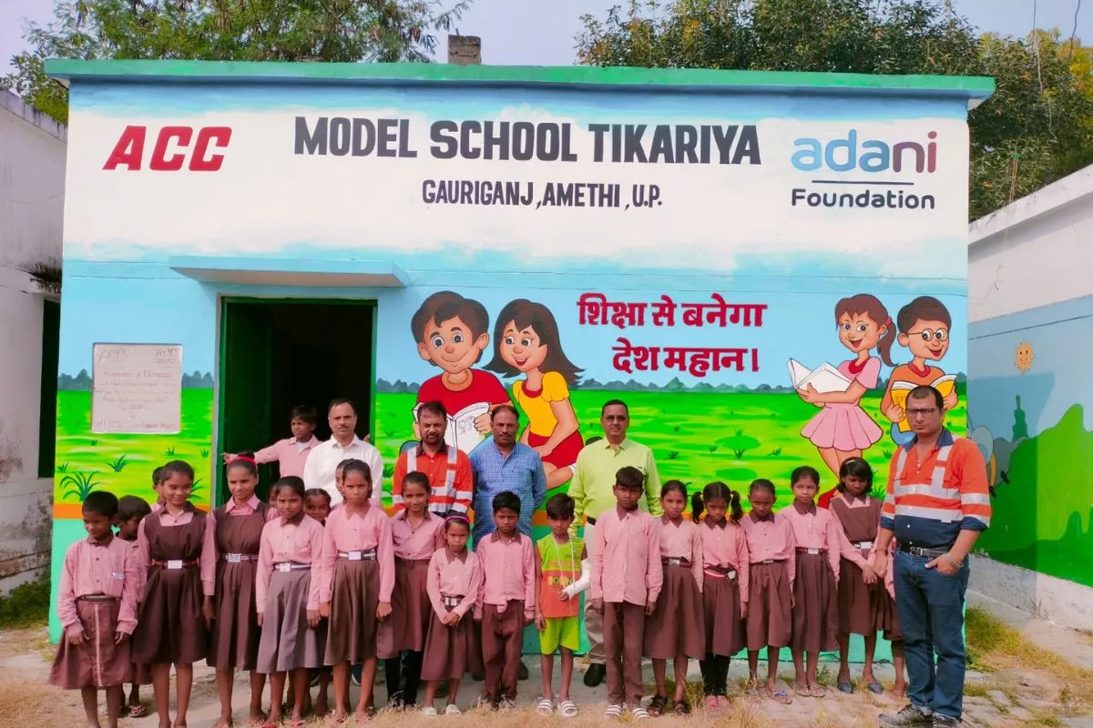 अडानी फाउन्डेशन ने गौरीगंज के 10 शासकीय विद्यालय में बच्चों को शिक्षित करने के लिए बाला पेंटिग से संवारा