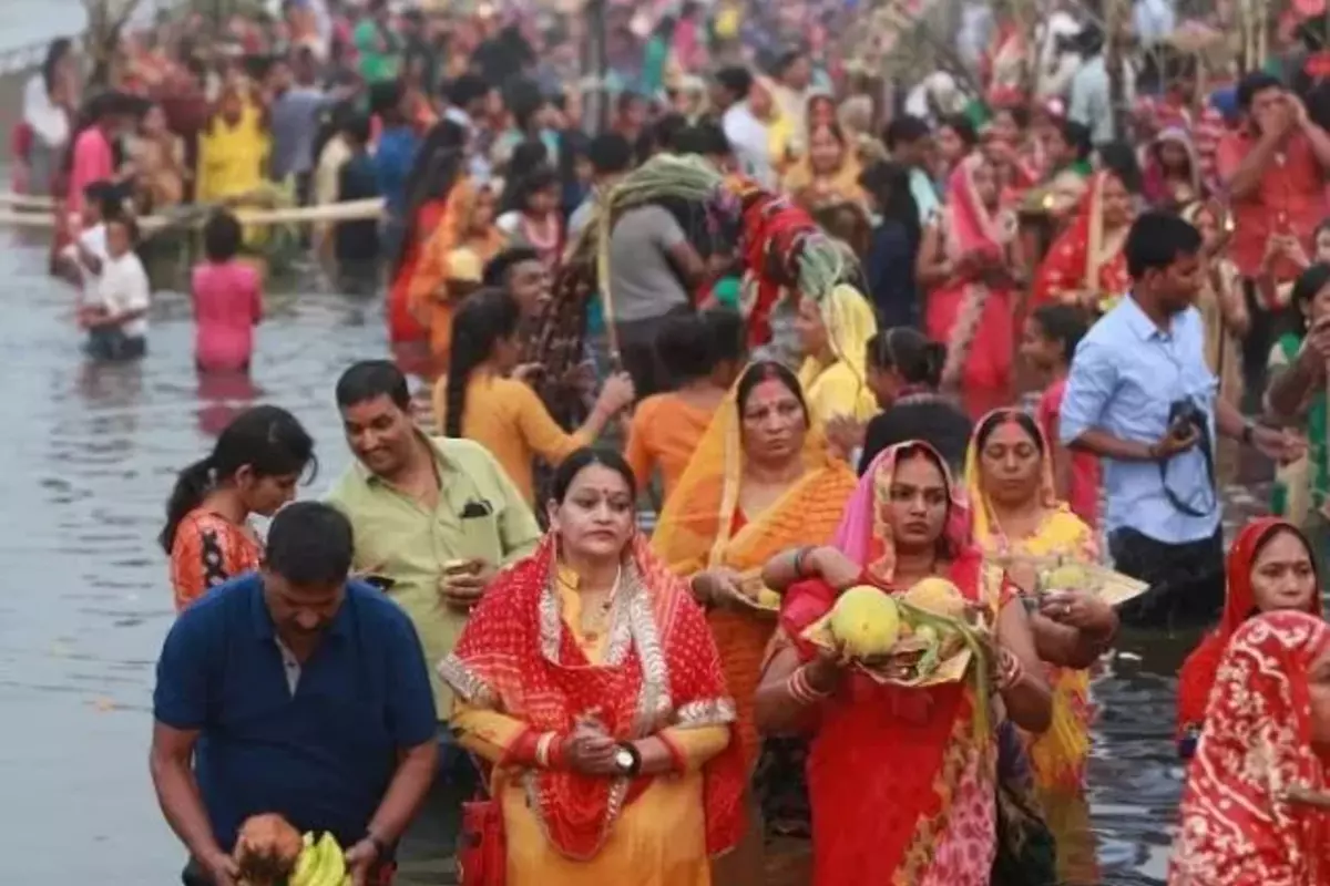 छठ पूजा के दौरान व्रत में शरीर को हाइड्रेट रखने के लिए करें ये 4 काम, बनी रहेगी एनर्जी