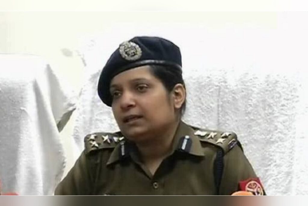 noida police CP lakshmi singh
