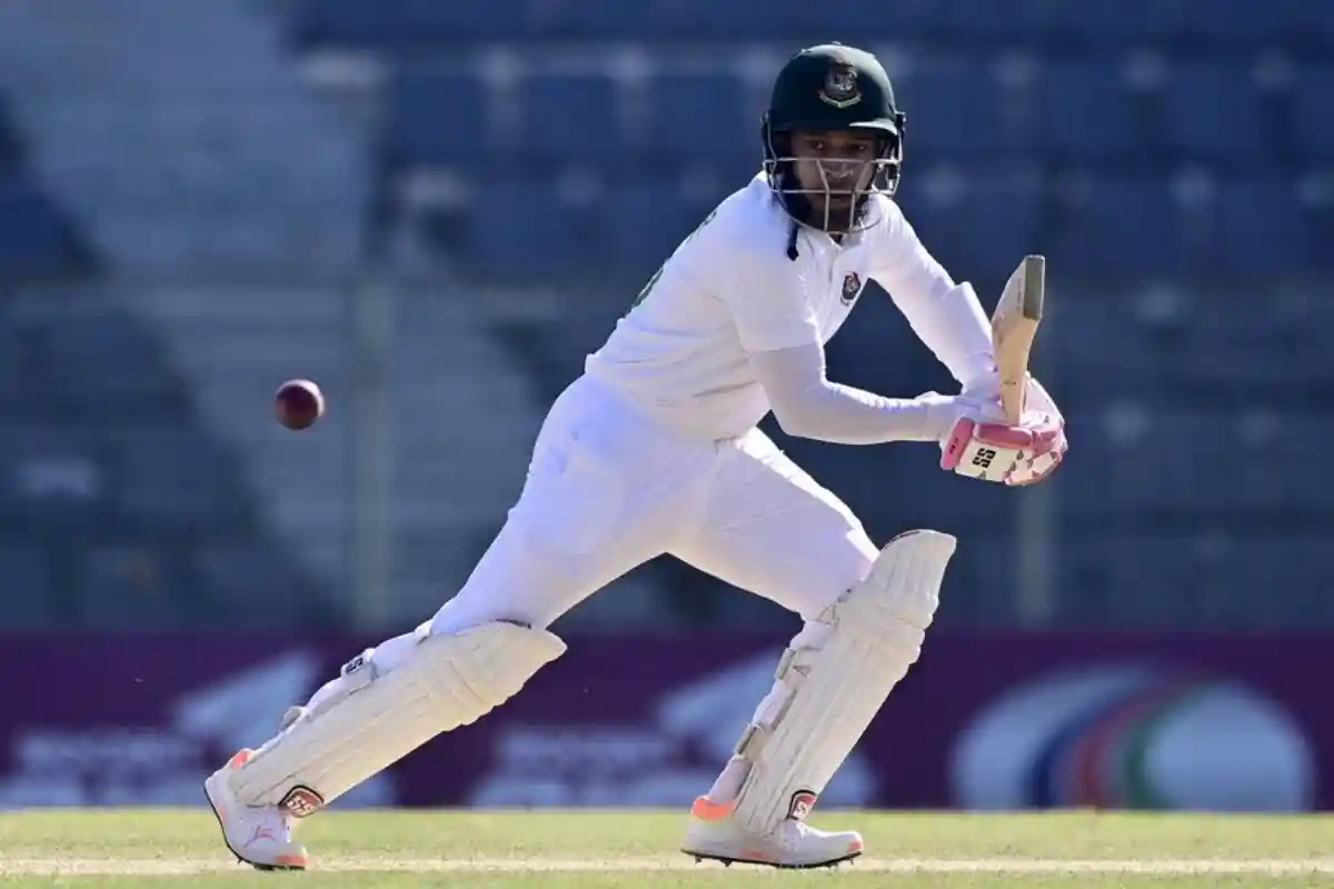 चालाकी दिखाने में फंसे मुशफिकुर रहीम, टेस्ट क्रिकेट में ऐसे आउट होने वाले पहले बांग्लादेशी प्लेयर बने