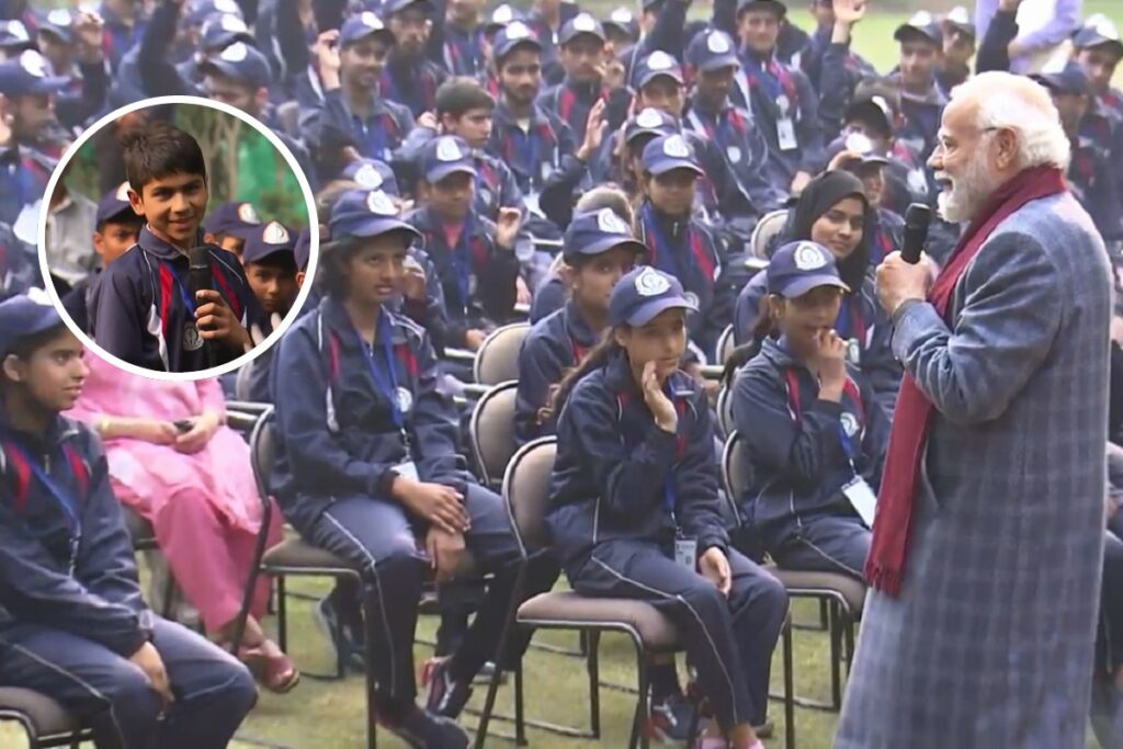 PM Modi meets kashmiri students