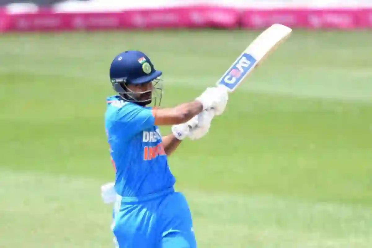 IND vs SA: पहला वनडे खेलने के बाद सीरीज से बाहर हुआ स्टार बल्लेबाज, क्या है वजह?