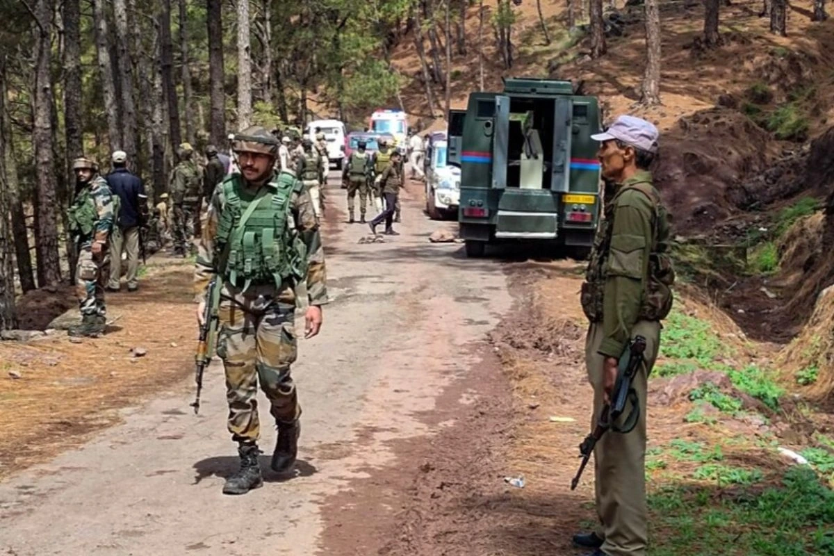 Jammu And Kashmir: पुंछ में तीन नागरिकों की मौत से जुड़ा मामला, ब्रिगेडियर लेवल के ऑफिसर को सेना ने किया अटैच