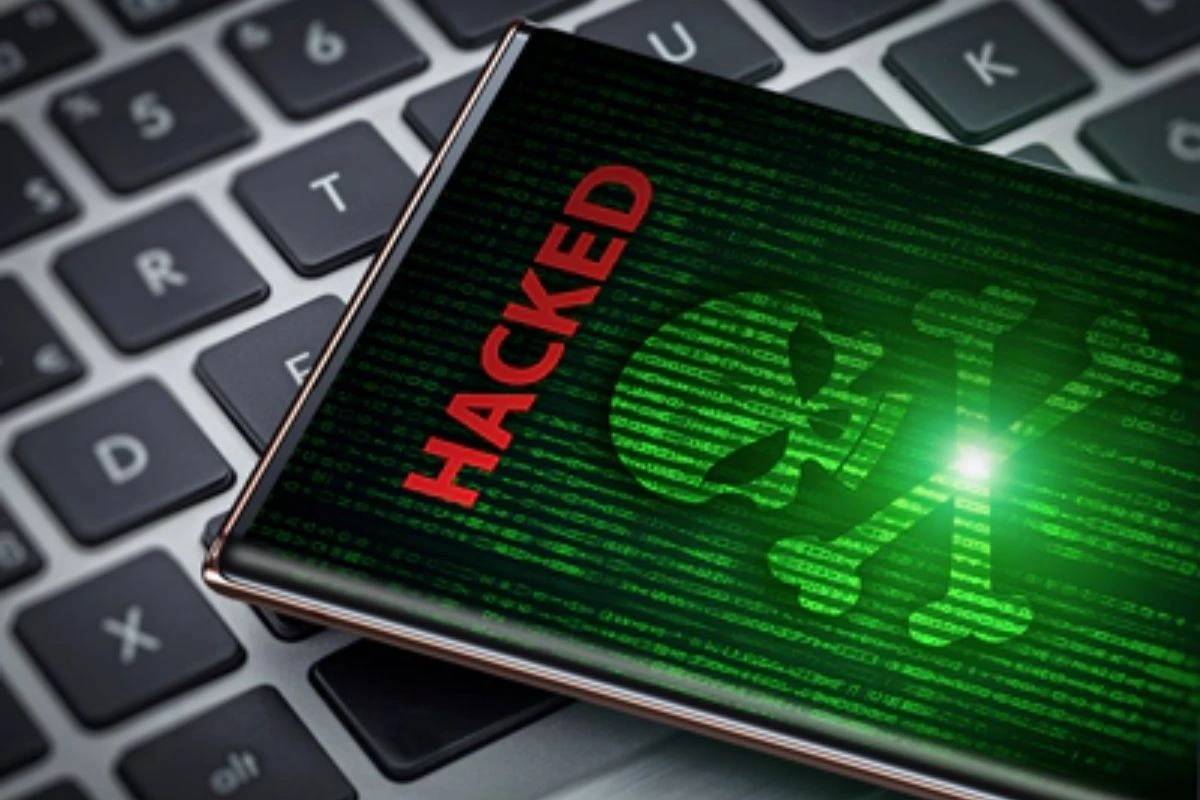 Smartphone Hacking: फोन में हो सकती है हैकिंग, सरकारी एजेंसी ने जारी की चेतावनी