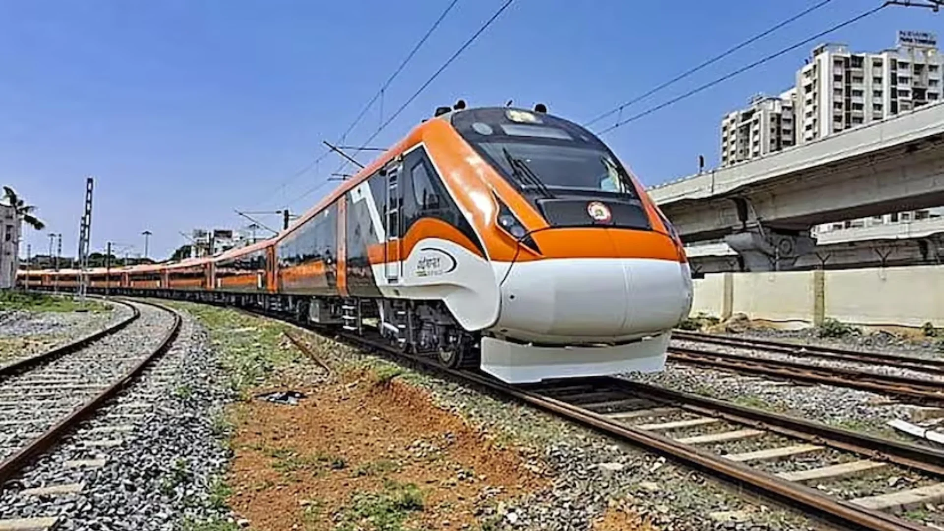 सुपरफास्ट तरीके से होंगे श्रीरामलला के दर्शन, दिल्ली से अयोध्या के बीच चलेगी डायरेक्ट वंदे भारत ट्रेन