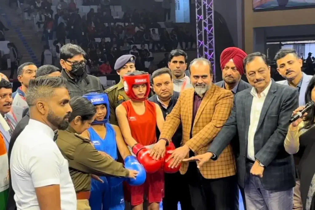 खिलाड़ियों के साथ आचार्य प्रशांत