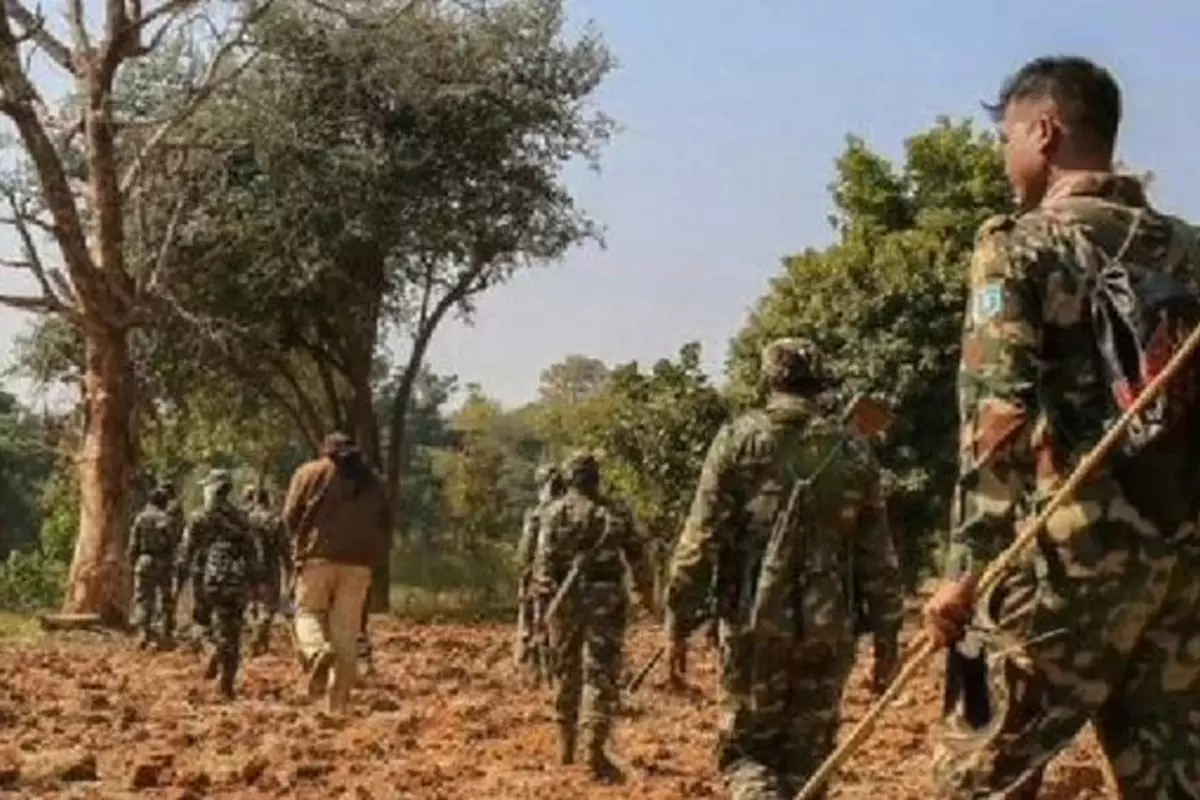 Sukma Naxalite attack: CRPF की टीम पर फिर नक्सलियों ने बोला हमला, एक जवान शहीद
