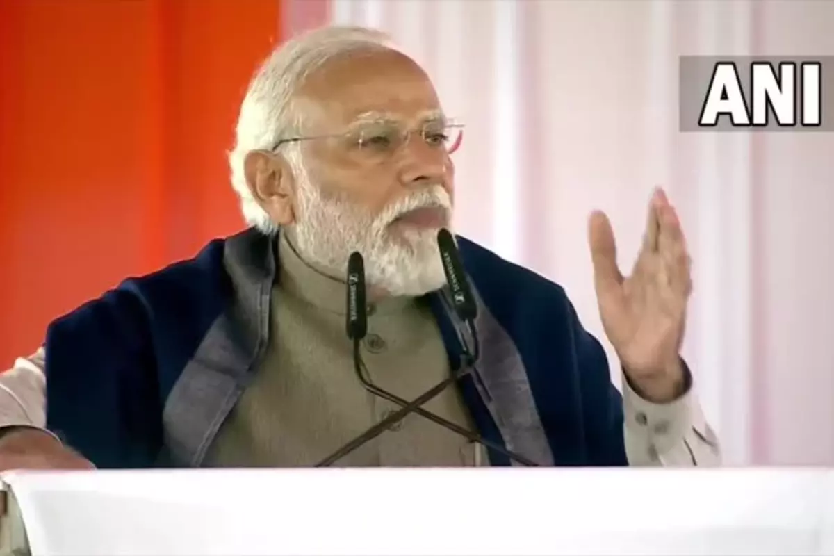 PM Modi Ayodhya: “एक समय था, जब रामलला टेंट में विराजमान थे, लेकिन अब…”, अयोध्य में बोले PM मोदी