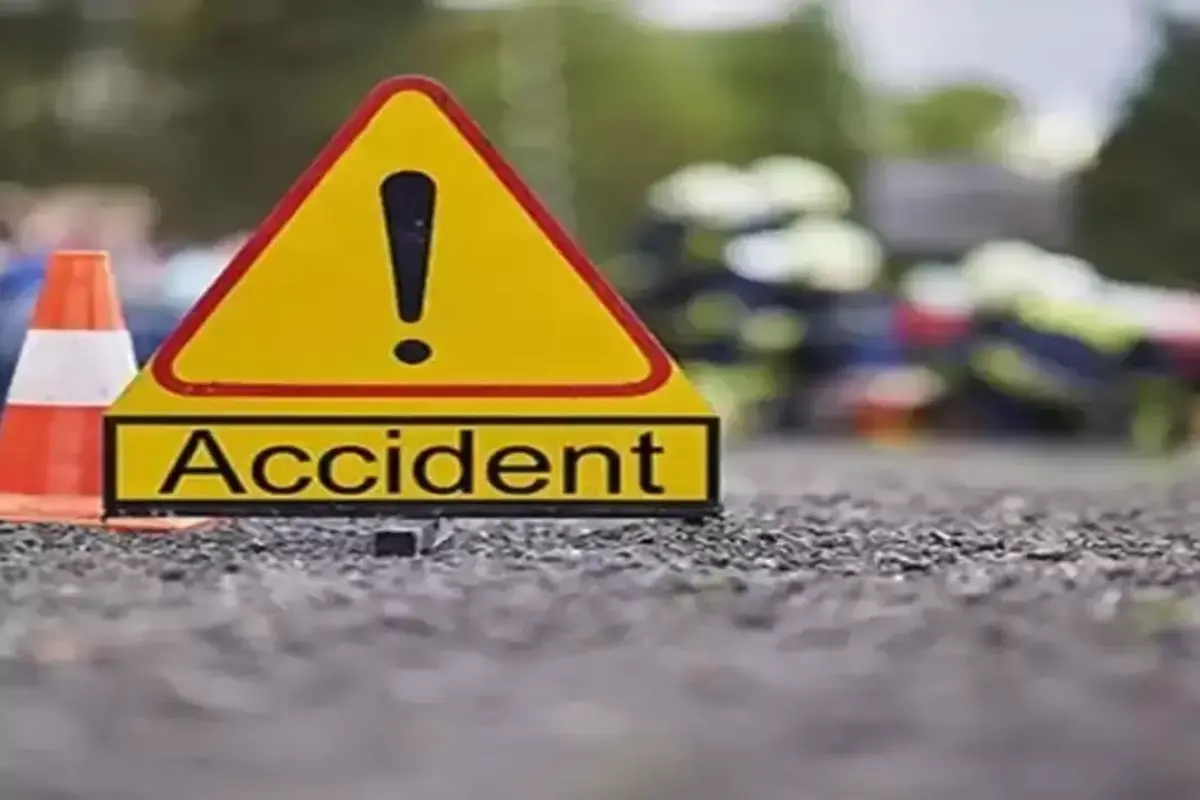 Bijnor Accident: अनियंत्रित होकर नदी में गिरी तेज रफ्तार कार, पांच में से चार की मौत, घायल ने शीशा तोड़कर मांगी मदद