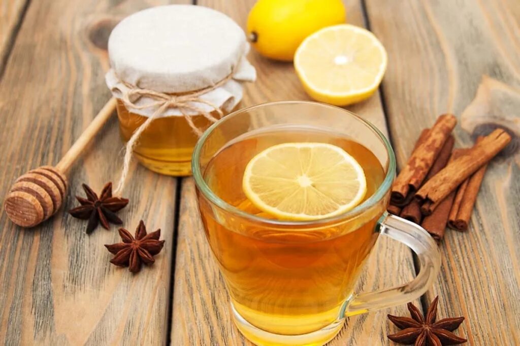 Benefits of Lemon Tea In Winter