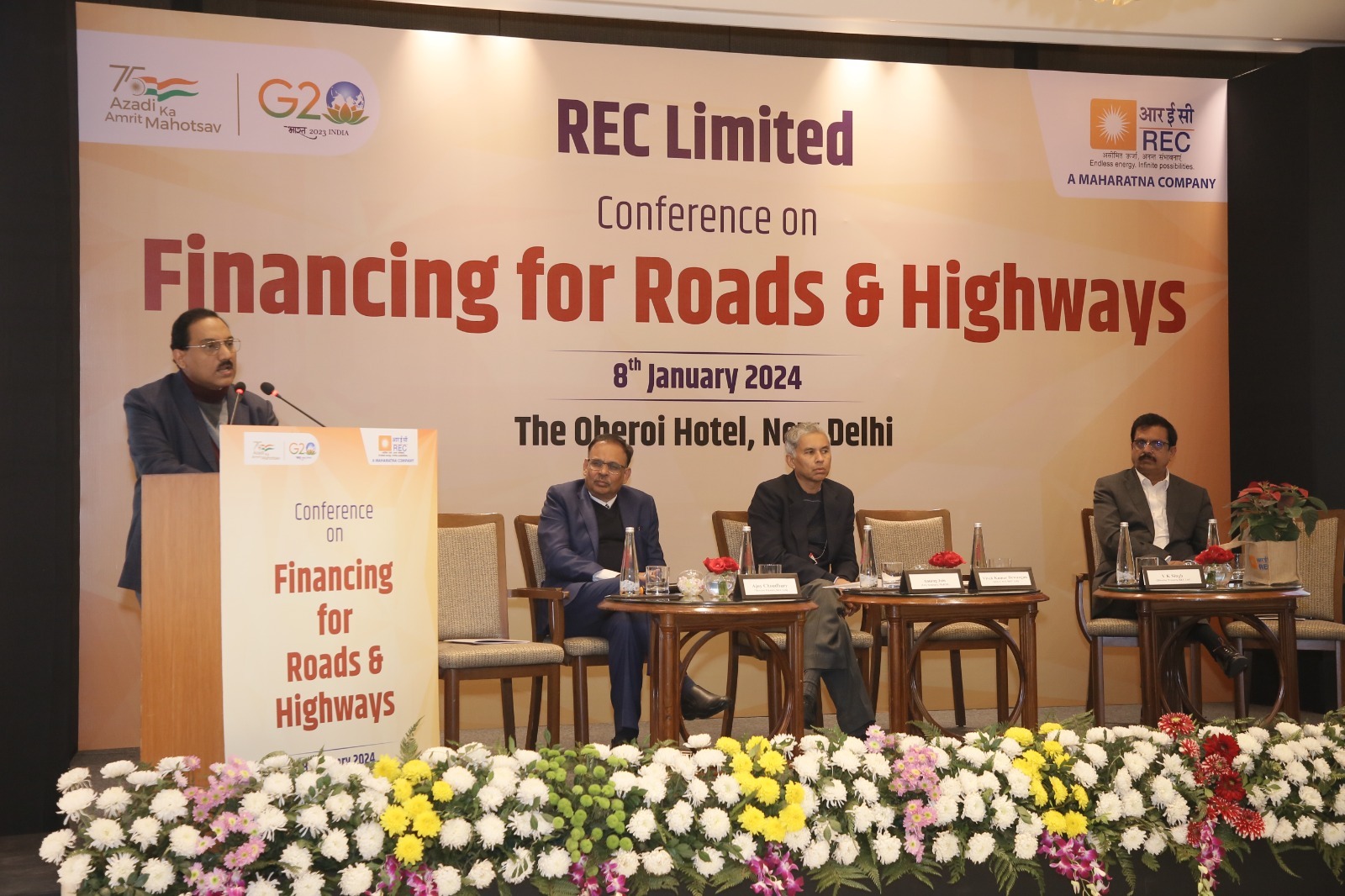 सड़कों और राजमार्गों के वित्तपोषण पर REC लिमिटेड की कॉन्फ्रेंस, 16000 करोड़ रुपये के 4 एमओयू हुए