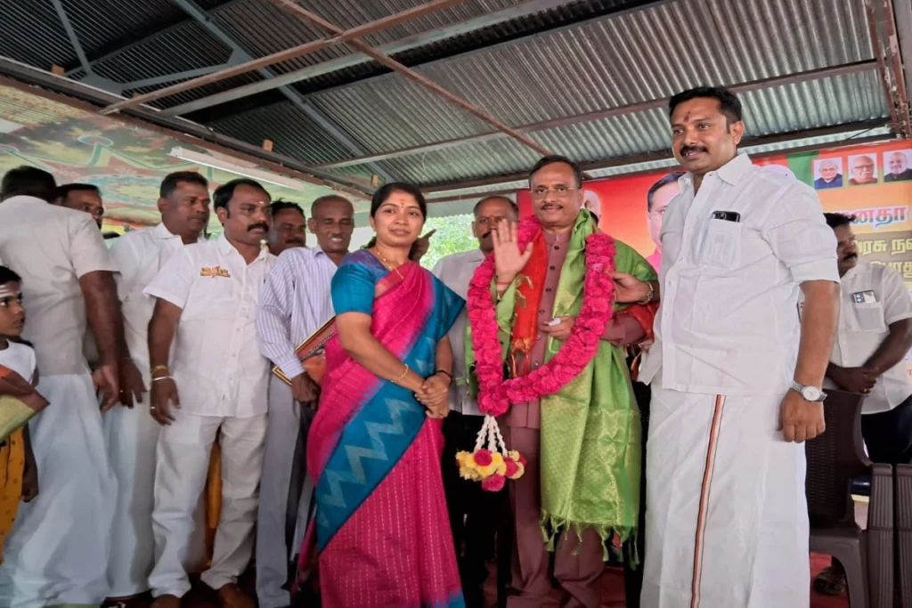 Viksit Bharat Sankalp Yatra MP Dinesh Sharma