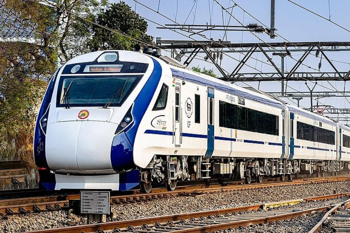 Ayodhya Anvt Vande Bharat Express: अयोध्या जाना अब होगा और भी आसान, जानें कब से चलेगी वंदे भारत एक्सप्रेस ट्रेन