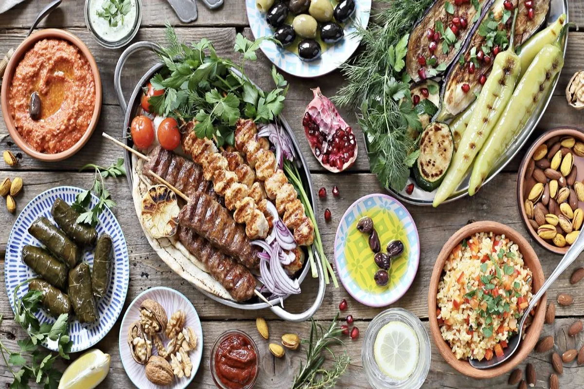 Mediterranean Diet है दुनिया की बेस्ट डाइट, मिले हैं कई अवार्ड, जानें इसके बारे में