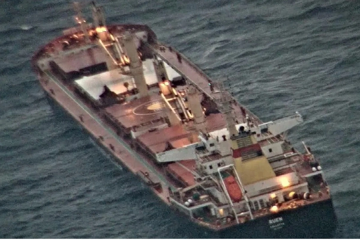 सोमालिया के तट पर समुद्री जहाज MV LILA NORFOLK हुआ हाइजैक, सवार हैं 15 भारतीय