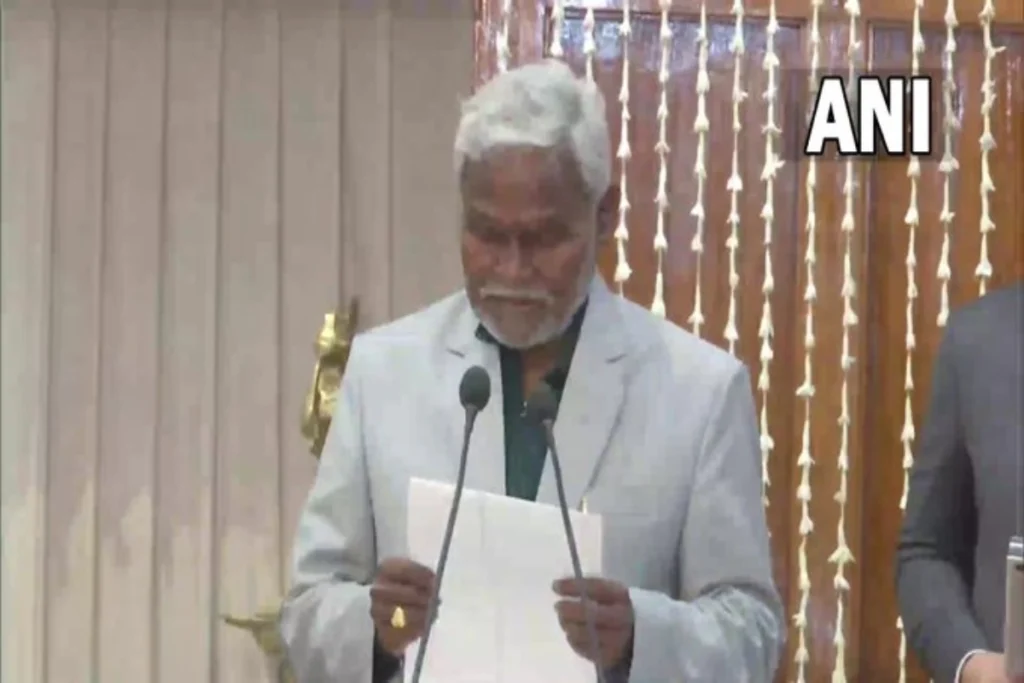 Champai Soren Swearing Ceremony Live Update