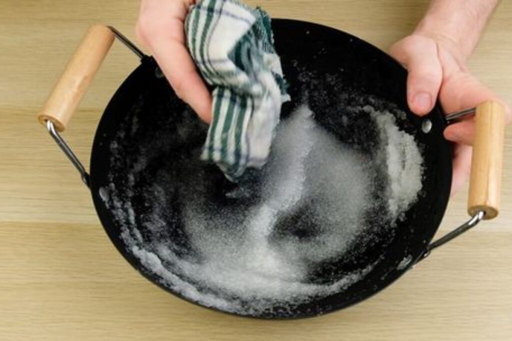 How To Clean Iron Kadai