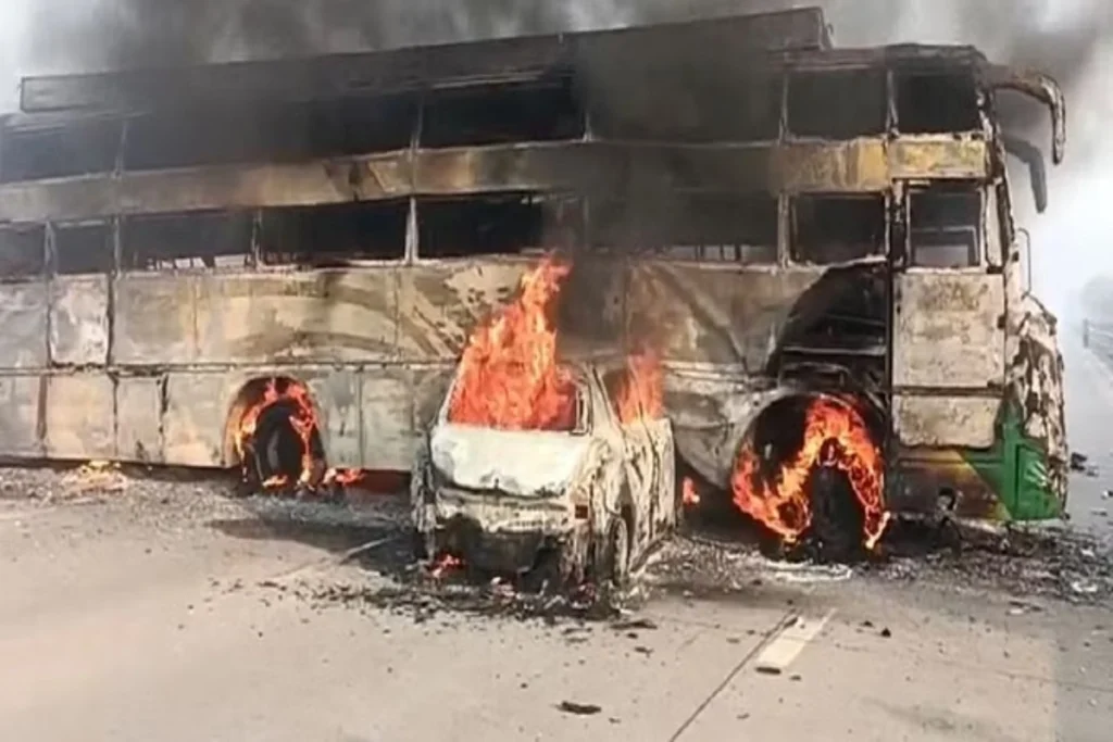 Mathura Road Accident
