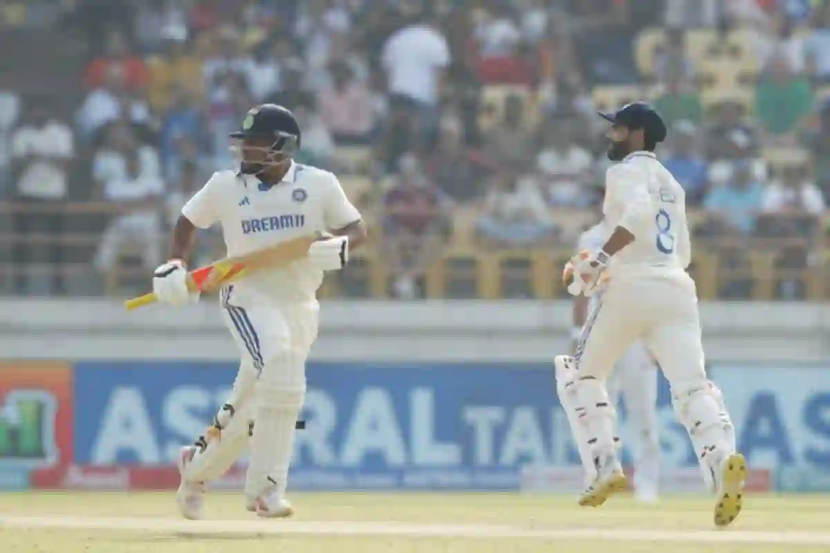 IND vs ENG, 3rd Test, Day 2 : दूसरे दिन का खेल खत्म होने तक इंग्लैंड का स्कोर 207-6,  भारत ने पहली पारी में बनाए 445 रन