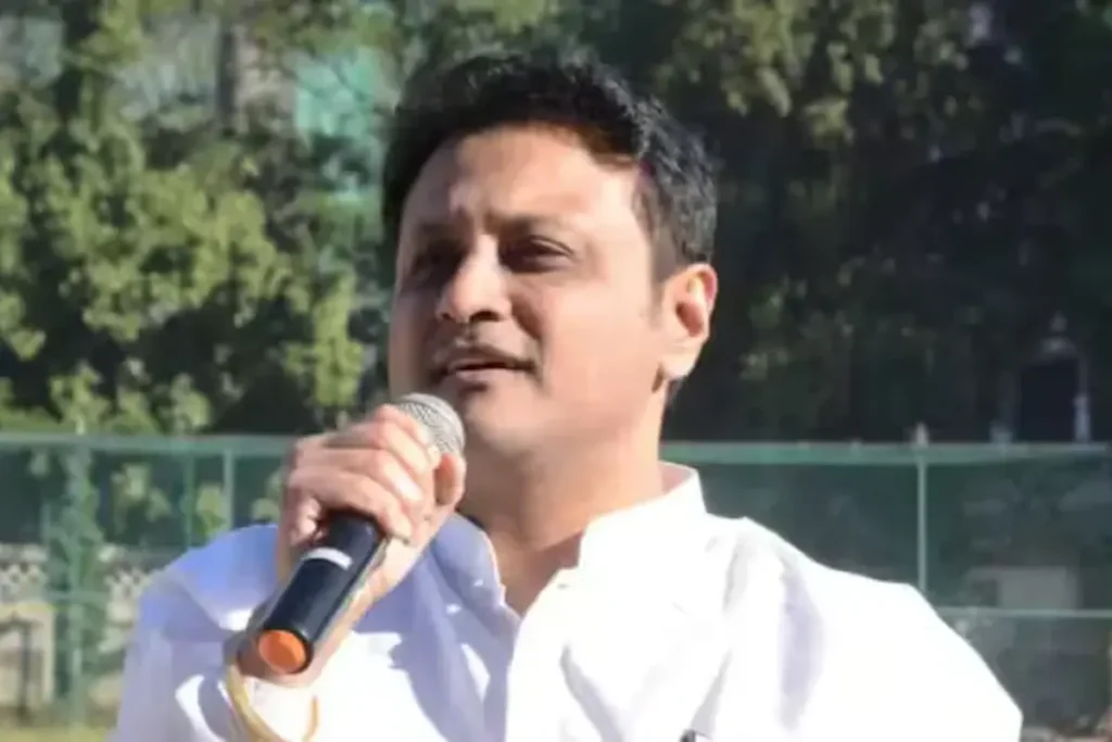Abhishek ghosaalkar