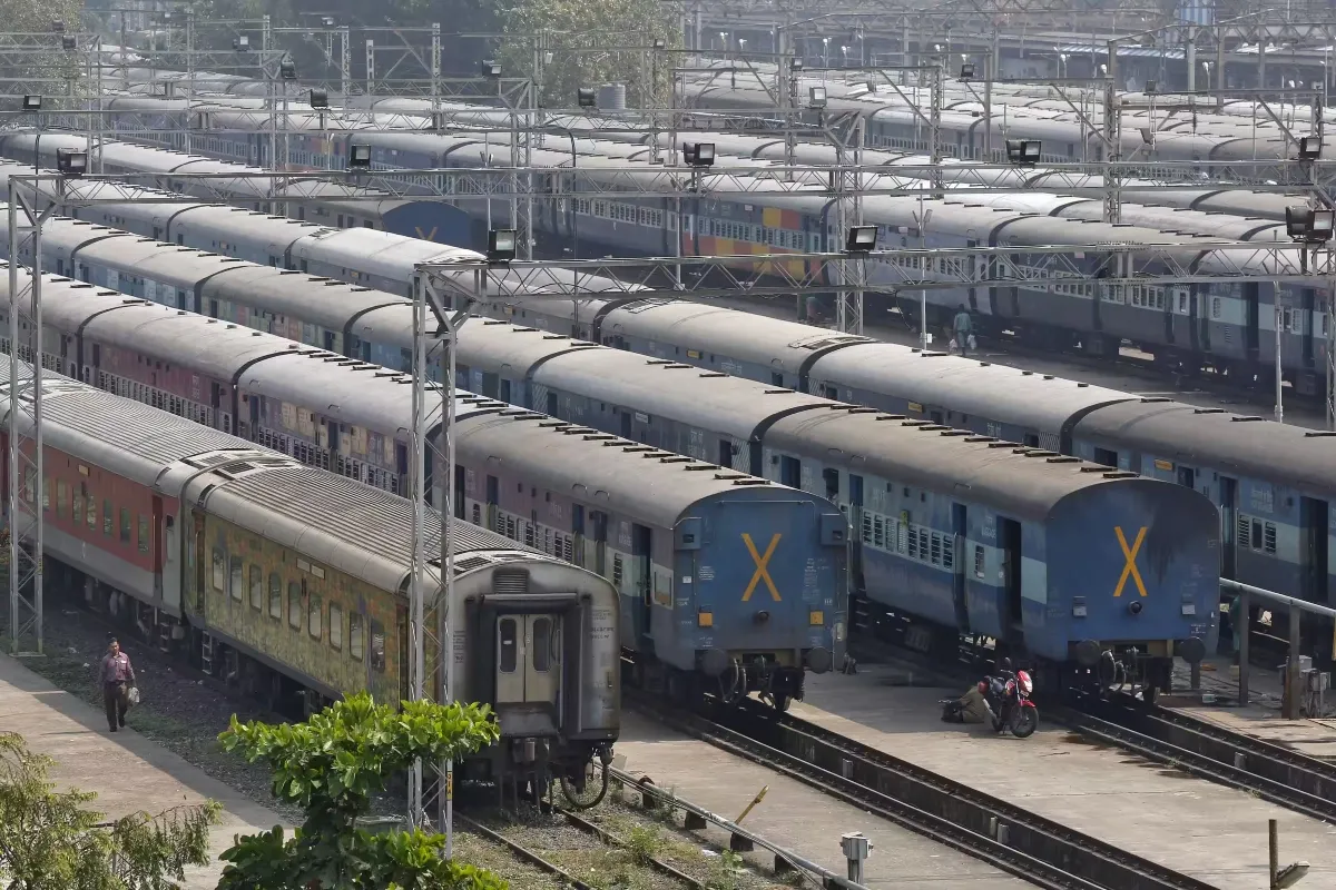 Holi Special Trains 2024: इंडियन रेलवे ने दी यात्रियों के लिए खुशखबरी, दिल्ली-एनसीआर से चलेंगी इतनी स्‍पेशल ट्रेनें, देखिए सूची