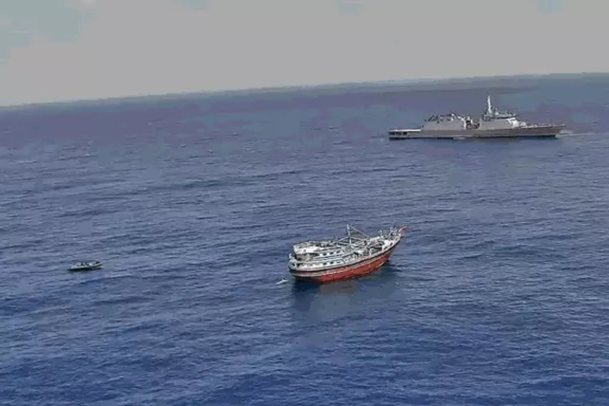 Navy Rescues Iranian Ship From Somalia Pirates