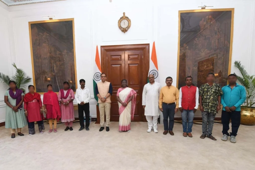 Sandeshkhali victims met President Draupadi Murmu