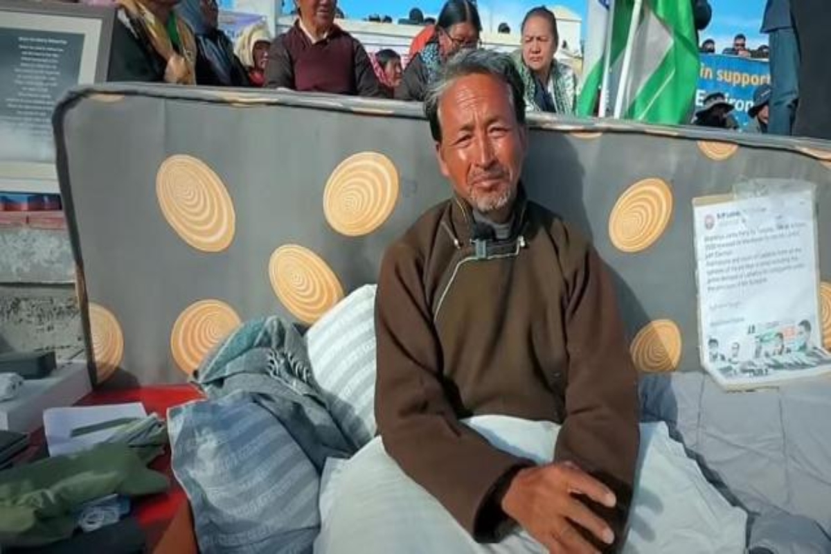 जलवायु कार्यकर्ता Sonam Wangchuck ने 21 दिनों से चली आ रही भूख हड़ताल खत्म की, लद्दाख के लिए की थी यह मांग