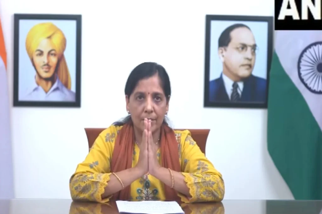Sunita Kejriwal Press Conference