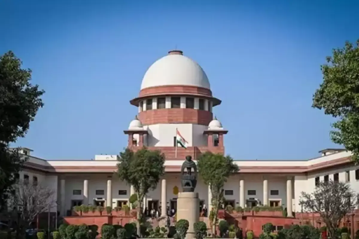 केंद्र सरकार की Fact Check Unit पर रोक, Supreme Court ने ‘अभिव्यक्ति की स्वतंत्रता’ का हवाला दिया