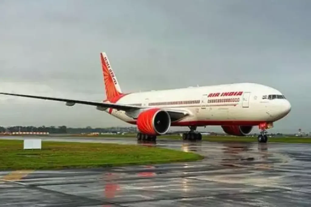 होली पर हवाई यात्रा पड़ेगी महंगी