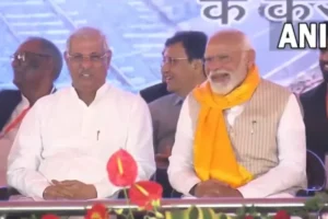 Bihar: “अब हम इधर-उधर नहीं होने वाले”, सीएम नीतीश की बातें सुनकर खिलखिला कर हंसने लगे पीएम मोदी, बिहार को करोड़ों की सौगात