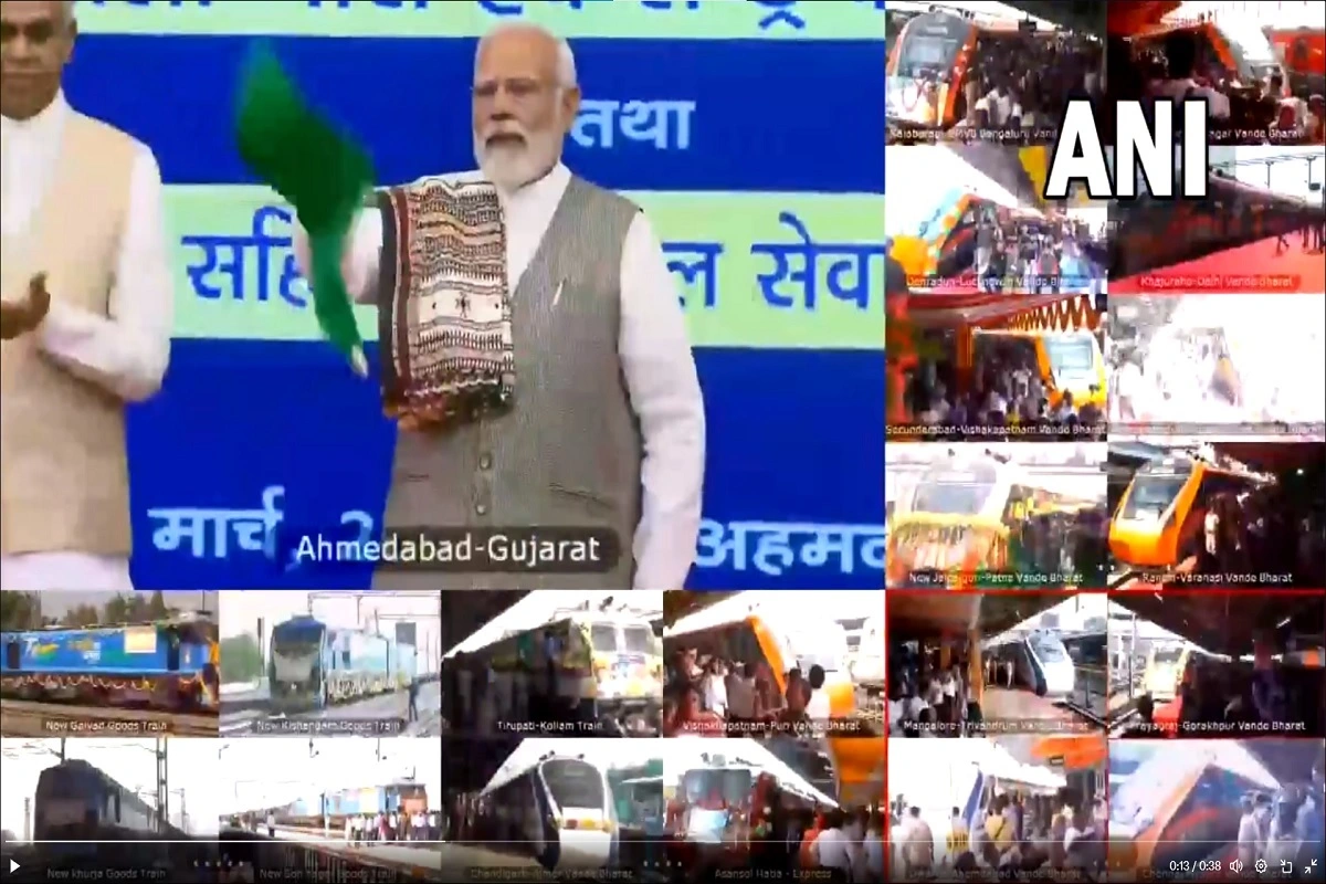 पीएम नरेंद्र मोदी ने अहमदाबाद से 10 नई वंदे भारत ट्रेनों और अन्य ट्रेन सेवाओं को दिखाई हरी झंडी, कहा- “अभी तो ट्रेलर है, मुझे तो…”
