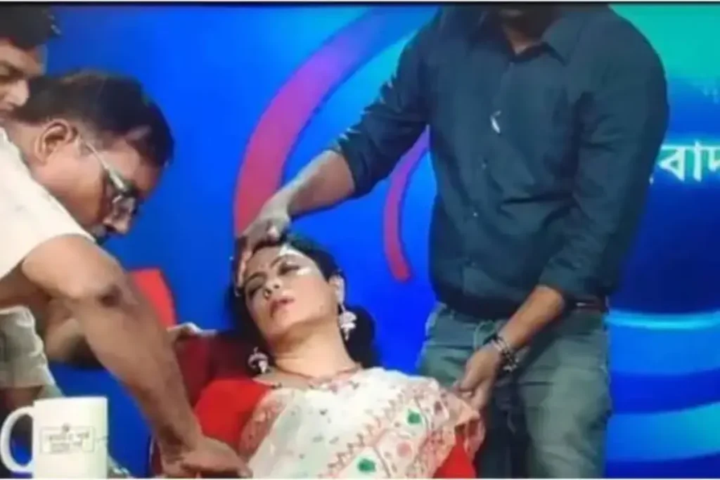Anchor Lopamudra Sinha