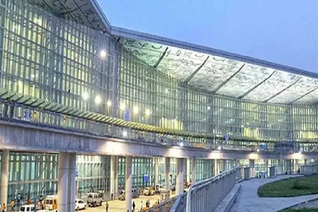 Kolkata Airport Threat to bomb