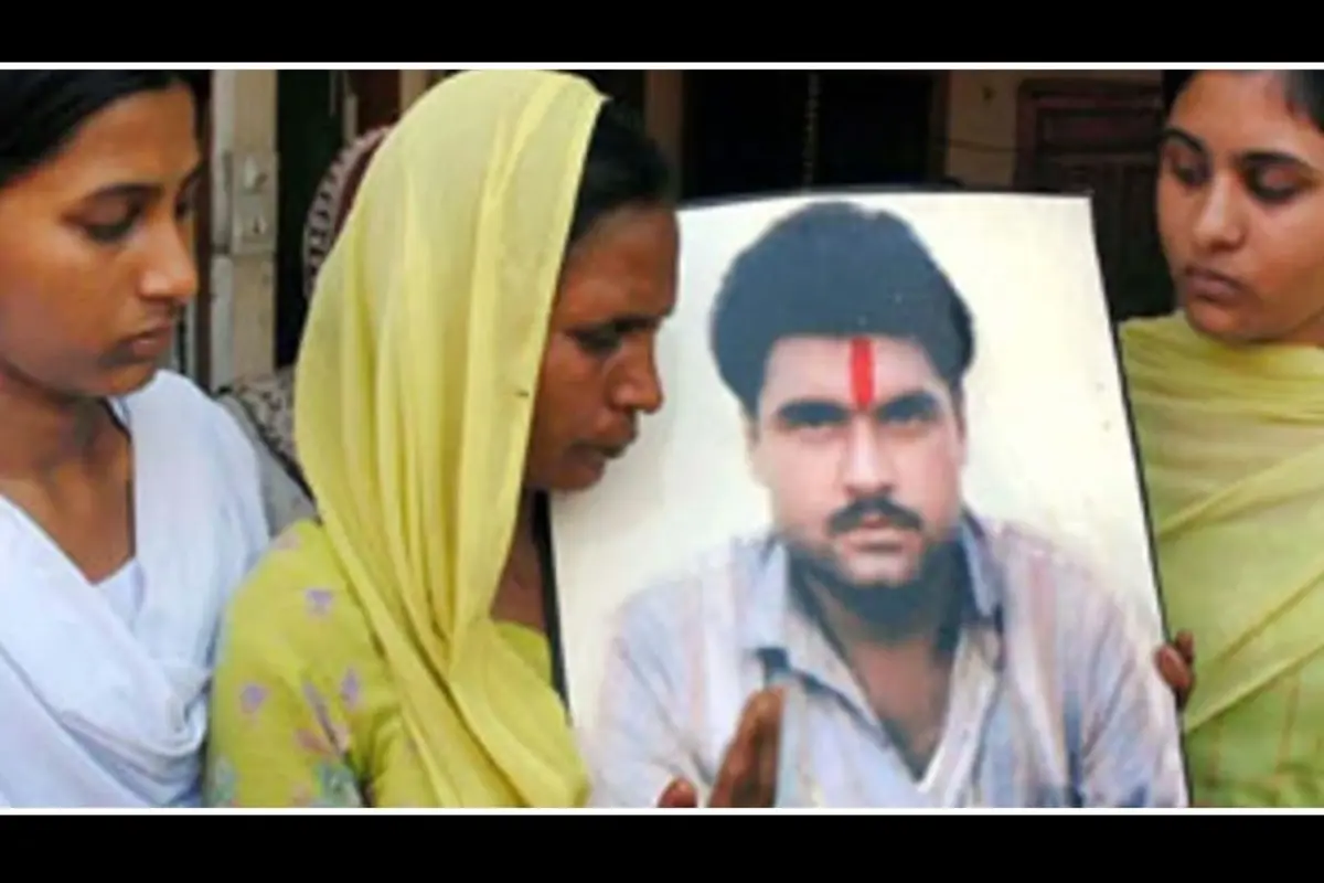 Pakistan: भारतीय कैदी Sarabjit Singh के हत्यारे आमिर सरफराज की लाहौर में अज्ञात बंदूकधारियों ने गोली मारकर हत्या की