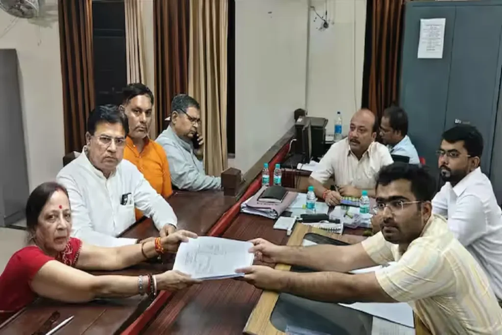 Wife filed nomination against BJP MP husband