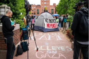 चेतावनी के बाद अमेरिका ने फलस्तीन समर्थक प्रदर्शनकारियों के उखाड़े तंबू, बढ़ा तनाव, जॉर्ज वाशिंगटन विश्वविद्यालय में कर रहे थे प्रदर्शन