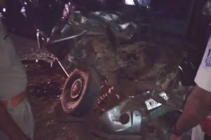 Indore Road Accident: इंदौर-अहमदाबाद नेशनल हाईवे पर भीषण सड़क हादसे में चूर-चूर हुई कार, आठ लोगों की मौत, एक मृतक के पास से मिला पुलिस का कार्ड