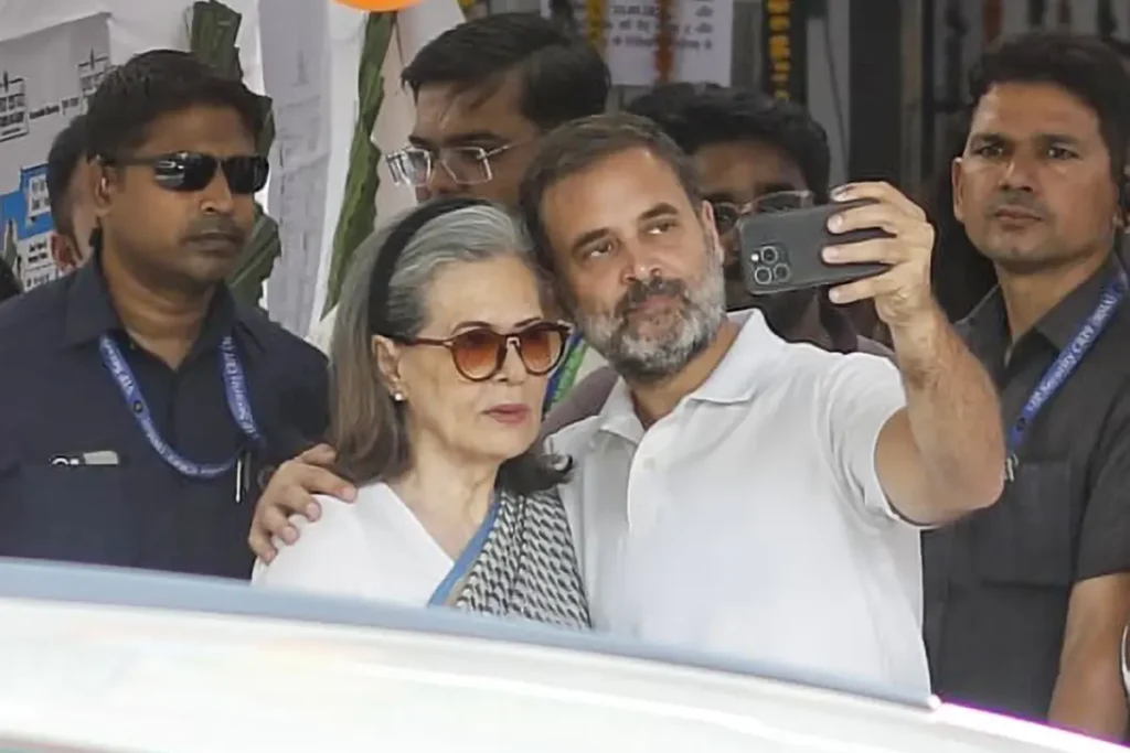 Sonia Gandhi Rahul Gandhi Lok Sabha Election 2024 RE