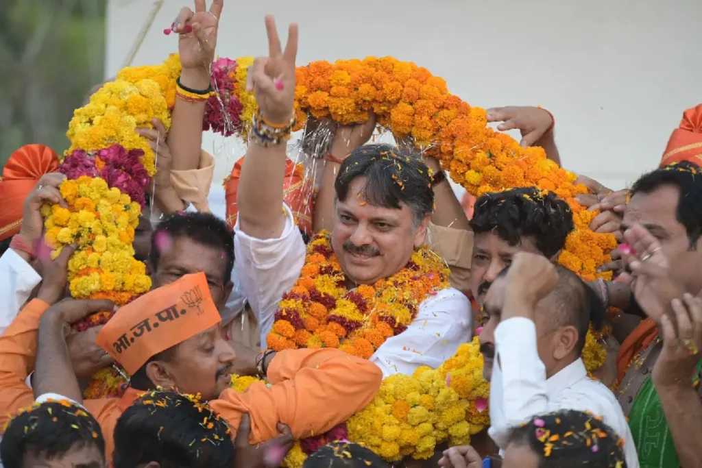 सरोजनीनगर विधायक डॉ. राजेश्वर सिंह