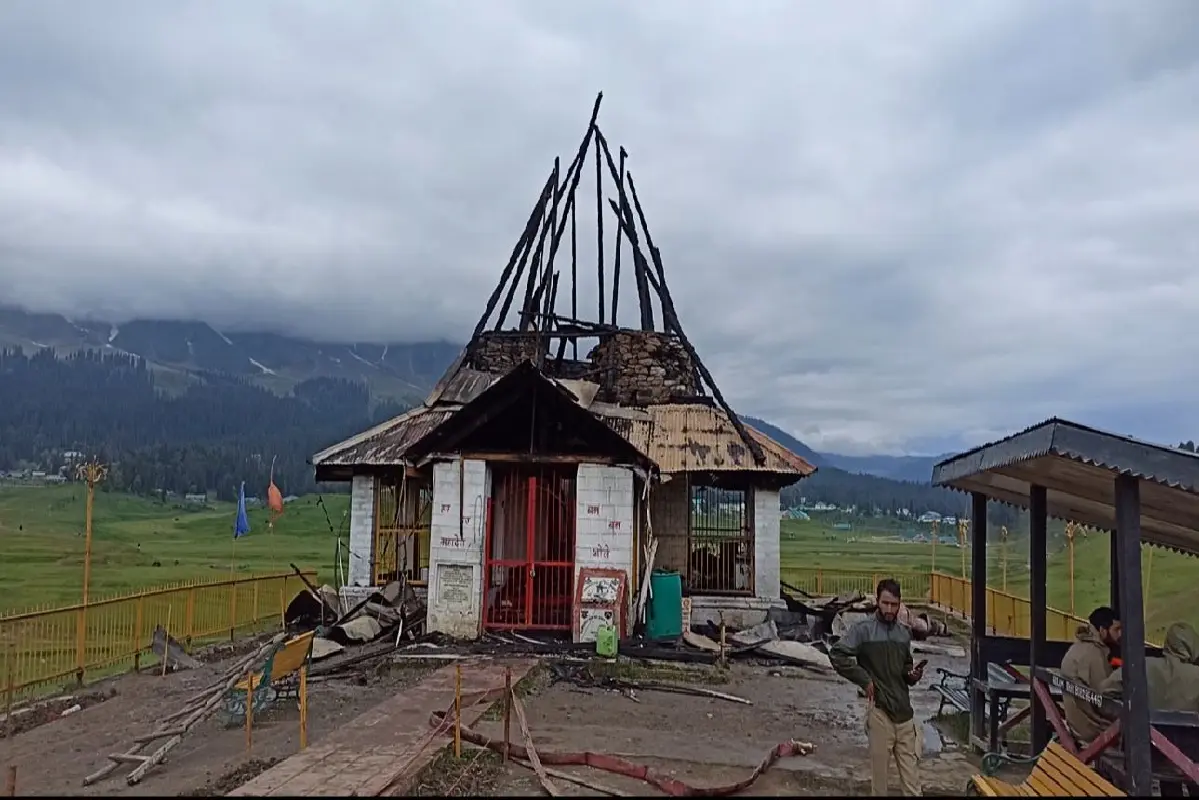 106 year old Shiva temple of Gulmarg burnt to ashes in fire