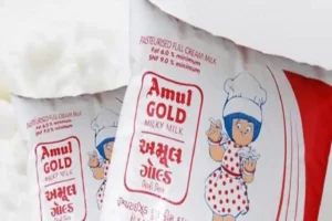 Amul Milk: चुनाव खत्म होते ही महंगा हुआ अमूल दूध, बढ़े इतने रुपए, आज से देश भर के सभी बाजारों में लागू होगा नया रेट