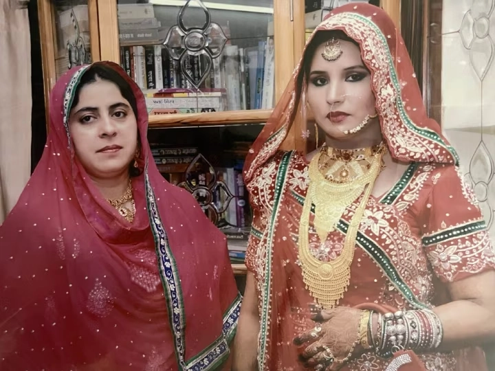 Atiq Ahmed brother Ashraf wife photo