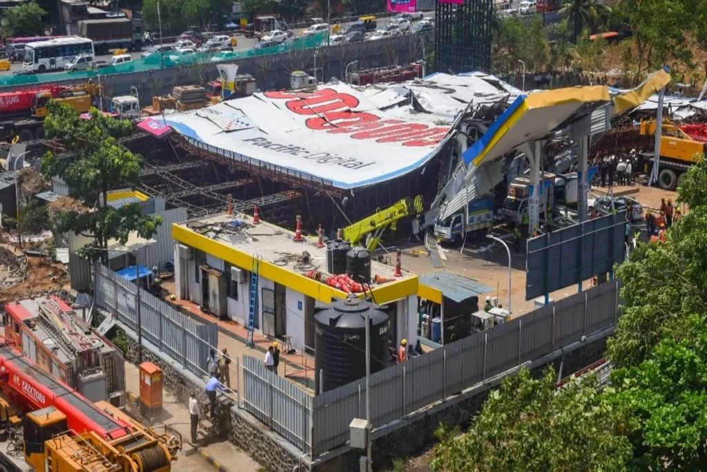Ghatkopar Hoarding collapse