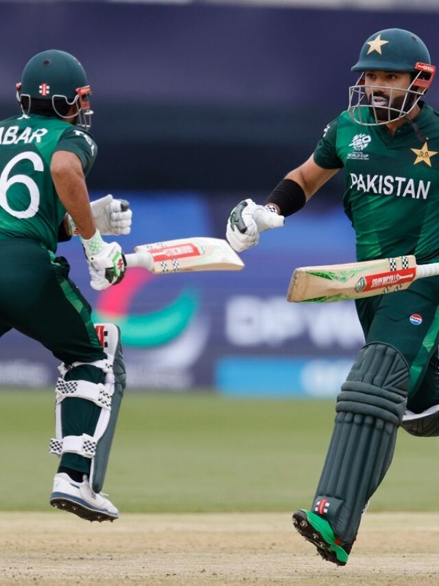टी20 वर्ल्ड कप में इस पाकिस्तानी बल्लेबाज के नाम दर्ज हुआ शर्मनाक रिकॉर्ड