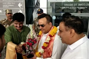 भारतीय पत्रकारिता महोत्सव में शामिल होने के लिए इंदौर पहुंचे भारत एक्सप्रेस के सीएमडी उपेन्द्र राय, एयरपोर्ट पर हुआ भव्य स्वागत