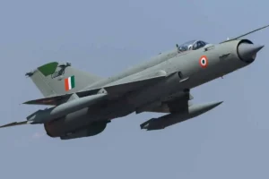 जिस लड़ाकू विमान से अभिनंदन ने पाकिस्तान के F-16 फाइटर जेट को किया था ढेर, उसे अगले साल रिटायर करने जा रही वायुसेना, जानें क्या है वजह